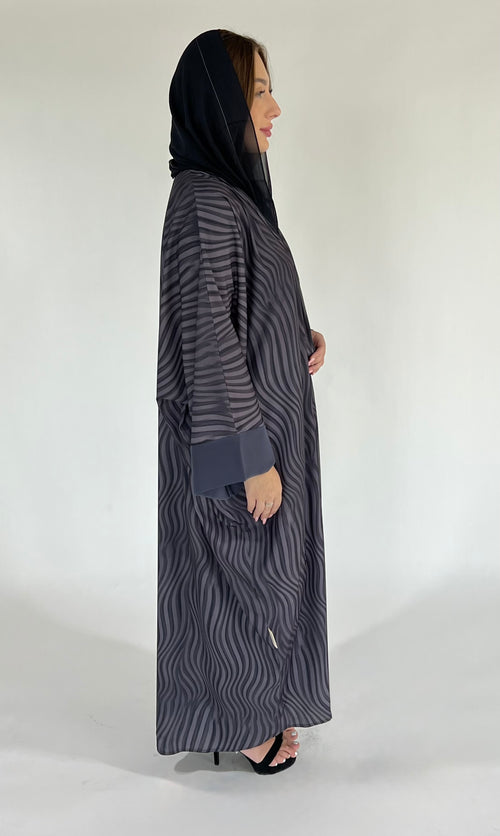 Ash abaya